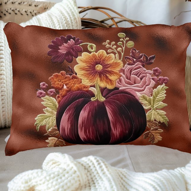 Elegant Fall Embroidered Pumpkin Flowers Dekokissen (Von Creator hochgeladen)
