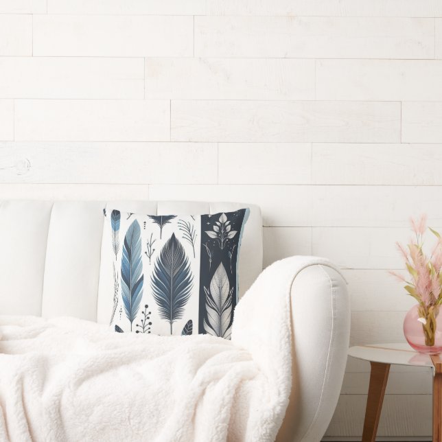 Elegant Feather Symphony in Blue & Silver Kissen (Liege)