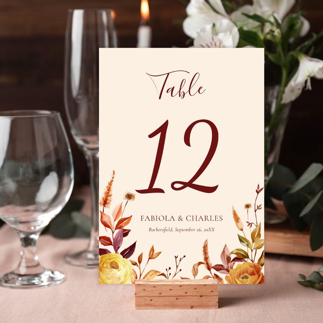 Elegant Floral Boho Fall in Love Wedding Tischnummer (Von Creator hochgeladen)