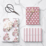 Elegant Floral Christmas Snowman Geschenkpapier Set<br><div class="desc">Fügen Sie Ihrem Weihnachtsgeschenk in dieser Saison eine besondere Touch mit diesem eleganten, rosa grün und weiß blühenden Weihnachtsschneemann-Geschenkpapier hinzu. Dieses atemberaubende Geschenkpapier zeichnet sich durch einen wunderschön gestalteten Aquarellschneemann, Polka Dot und gestreiftes Muster aus. Fügen Sie eine persönliche Touch hinzu, indem Sie einen Familiennamen oder Ihren eigenen Namen eingeben....</div>