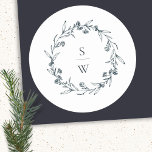 Elegant Floral Laurel Wreath Monogram Wedding Runder Aufkleber<br><div class="desc">Wenn Sie weitere Anpassungen benötigen,  schreiben Sie mir bitte an yellowfebstudio@gmail.com.</div>