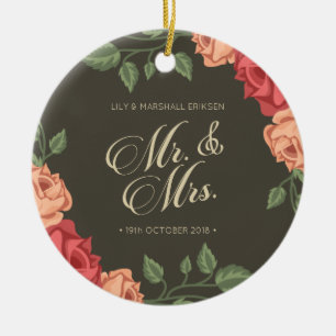 Elegant Floral Mr. & Mrs. Wedding Keramik Ornament