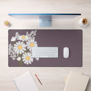 Elegant Floral White Daisies on Dark Lila Schreibtischunterlage