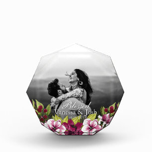 Elegant gesegnet Newlyweds Berry Floral Wedding Fotoblock