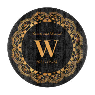 Elegant Gold Blüh Monogram Wedding Jubiläum Schneidebrett