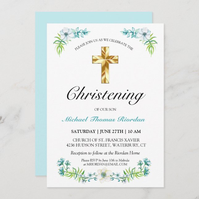 Elegant Gold Cross Boy's Blue Floral Christening Einladung (Vorne/Hinten)