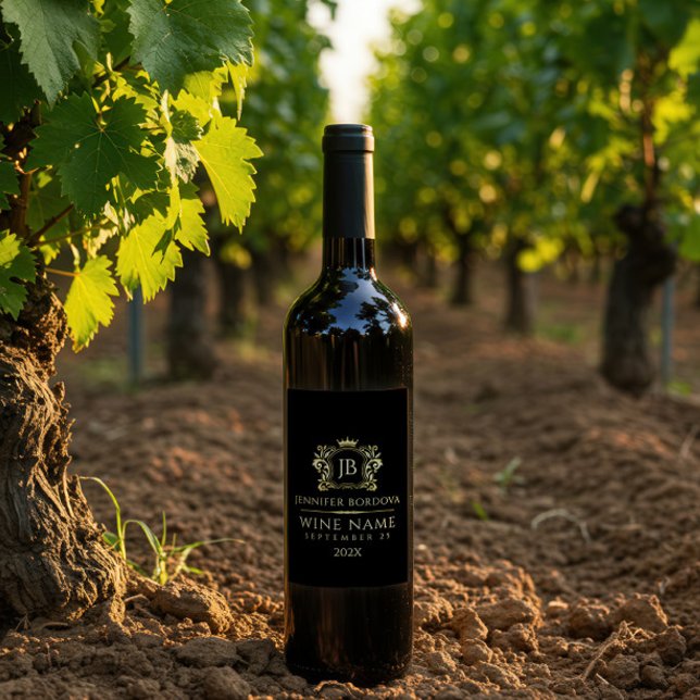 Elegant Gold Crown Frame On Custom Black Weinetikett (Von Creator hochgeladen)