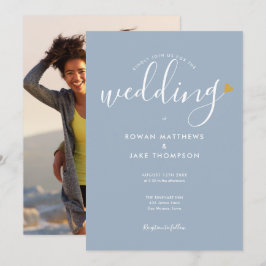 Elegant Gold Heart Dusty Blue Script Foto Hochzeit Einladung