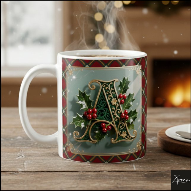 Elegant Gold Holly Christmas Initial Letter A Kaffeetasse (Von Creator hochgeladen)