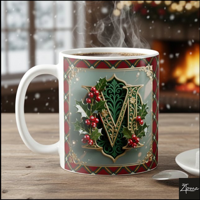 Elegant Gold Holly Christmas Initial Letter M Kaffeetasse (Von Creator hochgeladen)