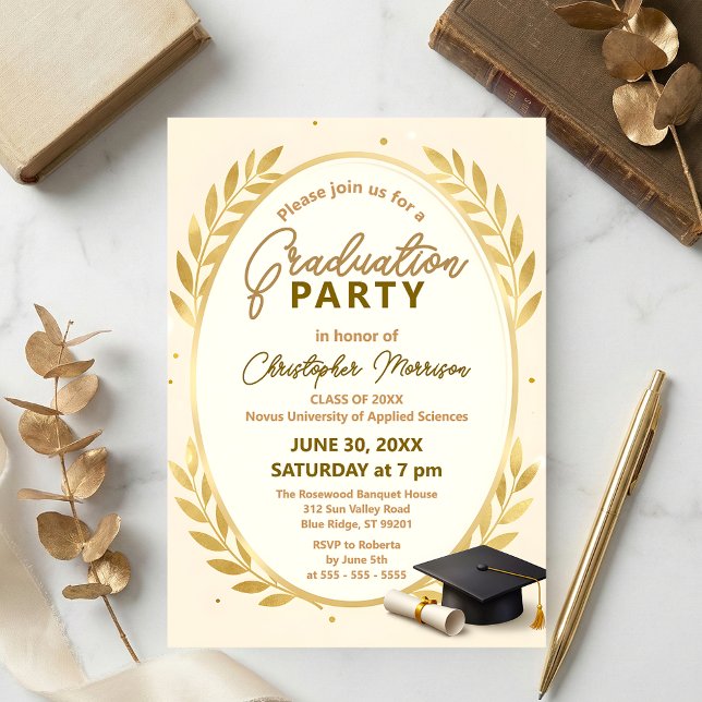 Elegant Gold Laurel Wreath & Cap Graduation Party Einladung (Von Creator hochgeladen)