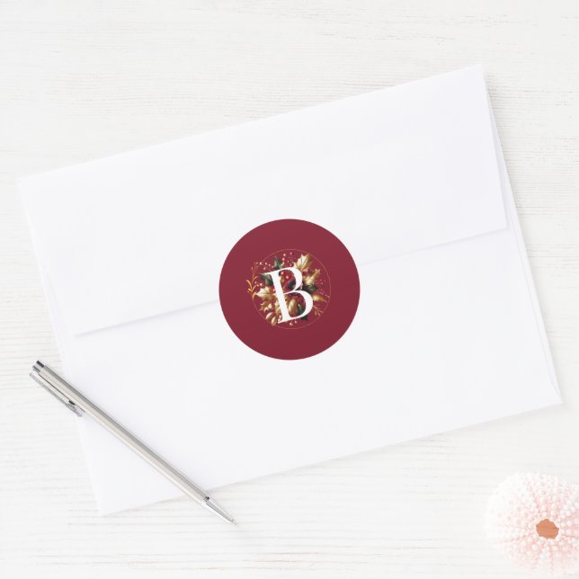 Elegant Gold Leaf Winter Wedding Monogram Runder Aufkleber (Umschlag)