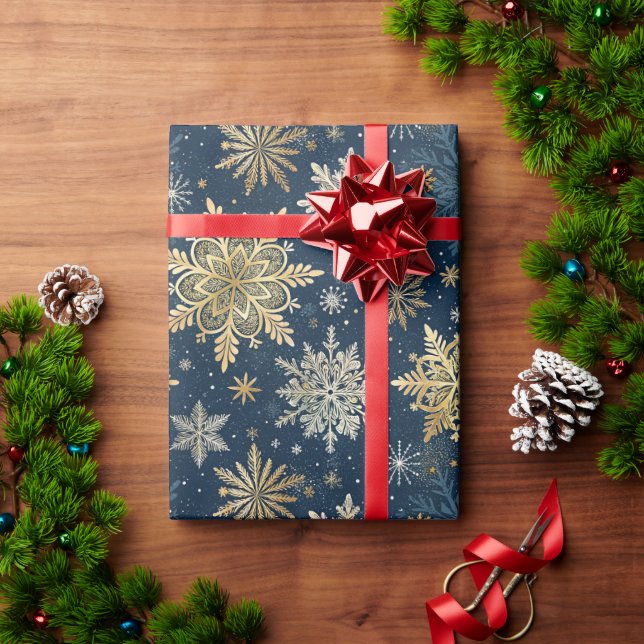 Elegant Gold Snowflakes Winter Blue Christmas Geschenkpapier (Feiertagsgeschenk)