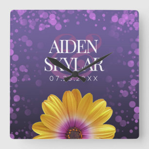 Elegant Golden Daisy with Purple Glitter Wedding Quadratische Wanduhr