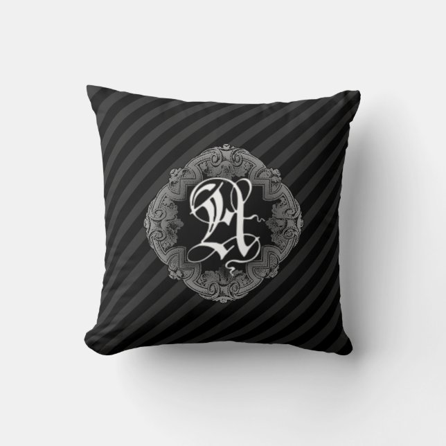 Elegant Goth Initial A Throw Kissen (Vorderseite)