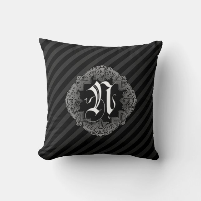 Elegant Goth Initial N Throw Kissen (Vorderseite)