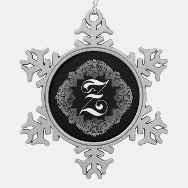 Elegant Goth Initial Z Snowflake Schneeflocken Zinn-Ornament (Vorderseite)