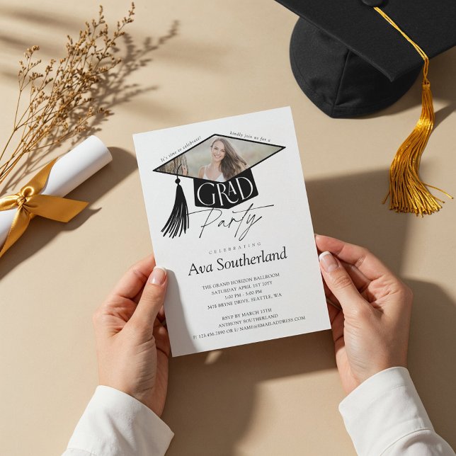 Elegant Grad Cap & Tassel Foto Graduation Party Einladung (Elegant Grad Cap & Tassel Photo Graduation Party Invitation)