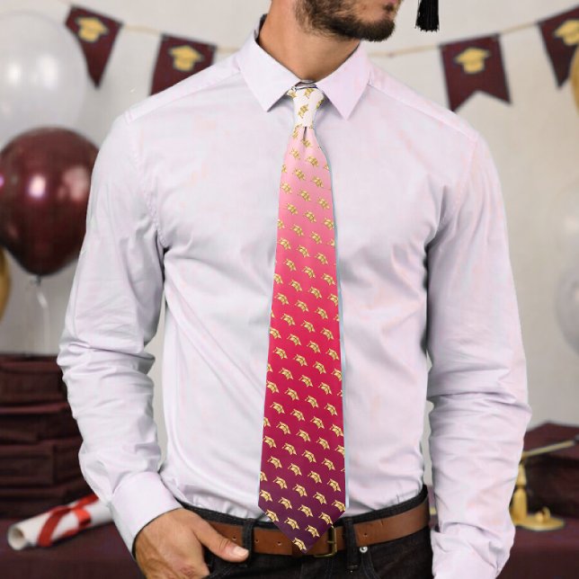 Elegant Graduation Tie Gold Mortarboard Pattern Krawatte (Von Creator hochgeladen)