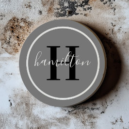 Elegant Gray Black Round Custom Monogram Initial Getränkeuntersetzer