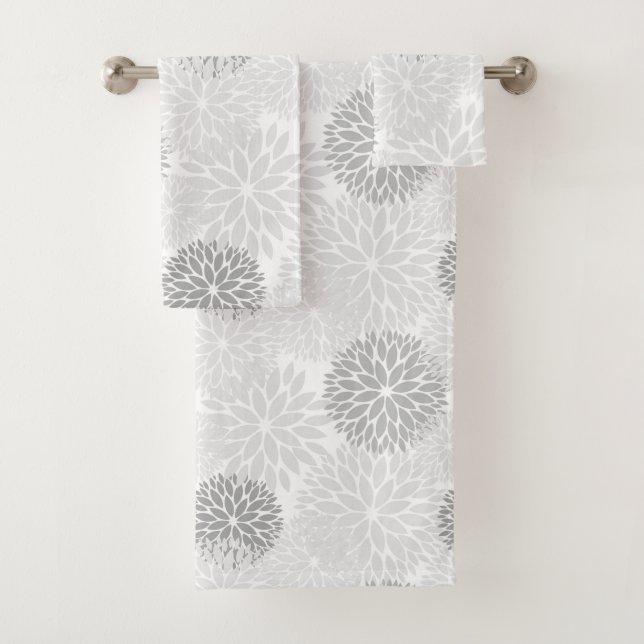 Elegant Gray Dahlia Floral Badhandtuch Set (Insitu)