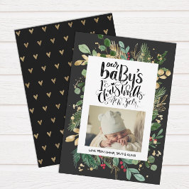 Elegant Greenery Gold Berry Baby First Christmas Feiertagskarte