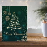 Elegant grün,Imitate Gold Weihnachtsbaum,Schneeflo Feiertagskarte<br><div class="desc">Elegante Imitate goldener Weihnachtsbaum,  Kugeln und Schneeflocken auf grünem Hintergrund machen dies zu einer idealen Weihnachts- oder Urlaubskarte für Freunde und Familie.</div>