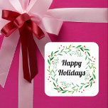 Elegant Happy Holidays Christmas Laurel Wreath Quadratischer Aufkleber<br><div class="desc">Der Aufkleber zeigt einen schönen,  grünen Lorbeerkranz mit roten Beeren und "Happy Holidays" im Kranz im Script-Schriftart. Personalisieren und anpassen des Textes. Für Geschenke,  Post,  Weinflaschen,  Geschenkverpackung und mehr. Machen Sie die Weihnachtsfeiertage festlicher und angenehmer. Sag es mit einem Aufkleber.</div>