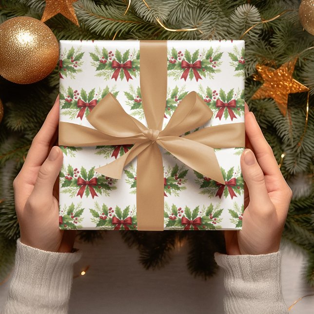 Elegant Holly & Red Bow Christmas - Geschenkpapier (Von Creator hochgeladen)