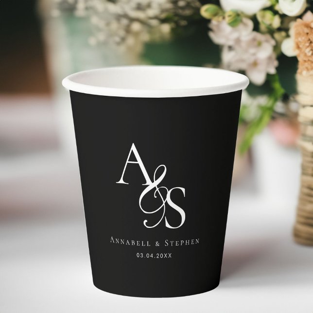 Elegant, klassisch, Monogramm, Hochzeit Pappbecher (Elegant, Classic, Monogram, Black, Wedding Paper Cups with your name and date.)