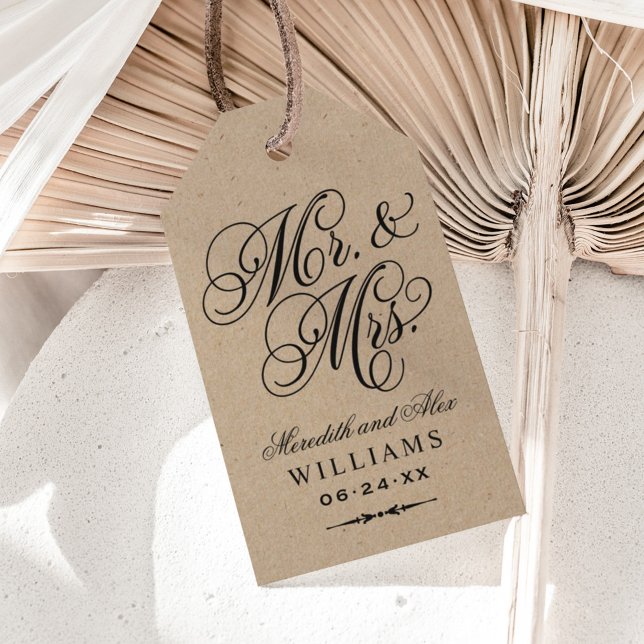 Elegant Kraft Mr. and Mrs. Script Custom Monogram Geschenkanhänger (Von Creator hochgeladen)