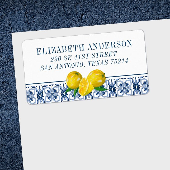 Elegant Lemon Italian Blue Tile Adressaufkleber (So pretty to decorate your envelope before sending out your lemon bridal shower invitations)