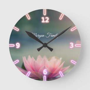 Elegant Lotus Landscape Runde Wanduhr