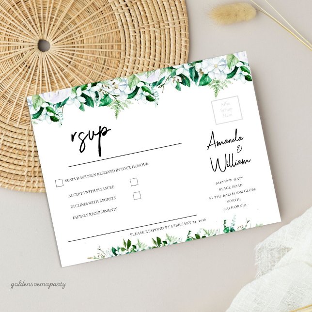 Elegant Lush White Floral and Greenery  RSVP Karte (Elegant White Floral and Greenery Wedding rsvp)