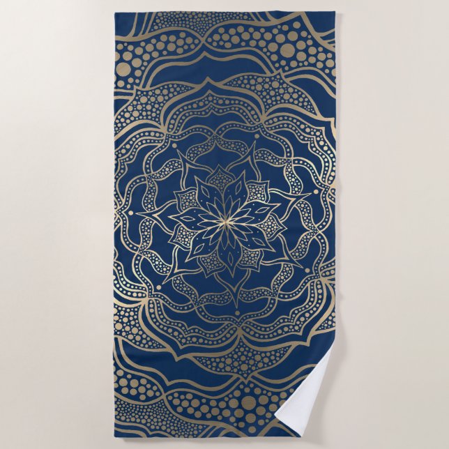 Elegant Mandala Art Boho Gold und Navy Blue Luxury Strandtuch (Vorderseite)