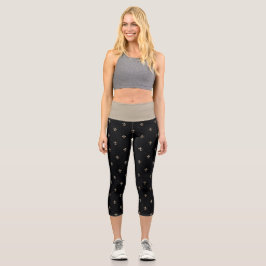 Elegant Mardi Gras Gray Fleur-de-lis auf Schwarz Capri Leggings