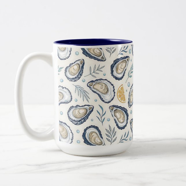 Elegant Marine Oysters Zweifarbige Tasse (Links)