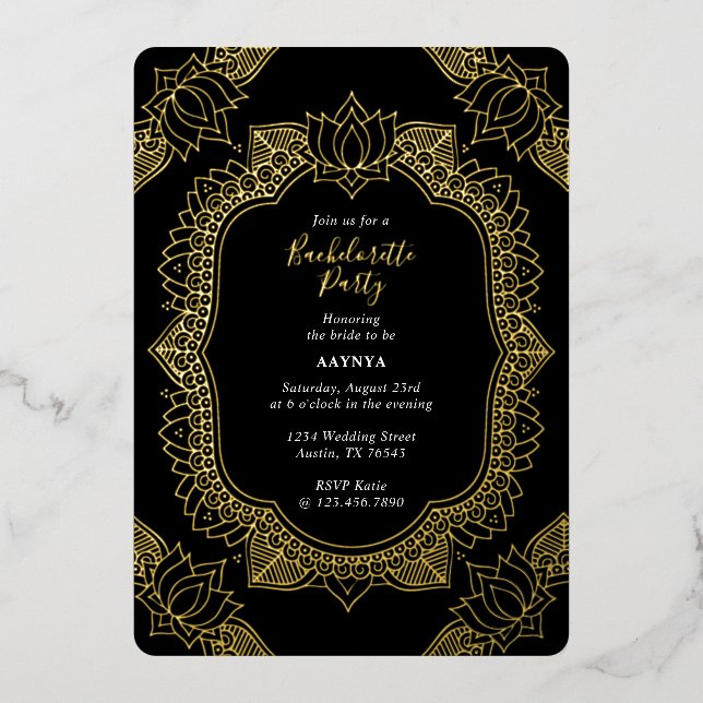 Elegant Mehndi Junggeselinnen-Abschied Gold Folieneinladung (Vorderseite)