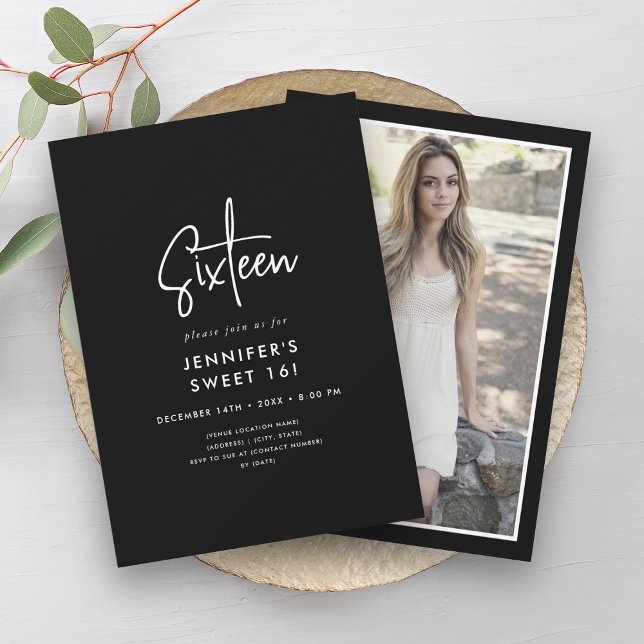 Elegant Minimal White Black Foto Sweet 16 Einladung (Elegant Minimal White Black Photo Sweet 16 Invitation)