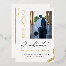 Elegant Minimalist Foil Graduation Announcement Folieneinladung