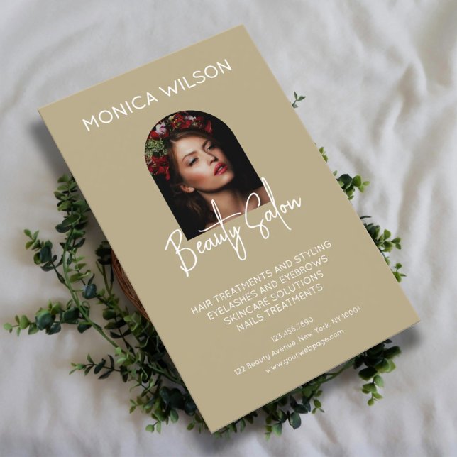 Elegant minimalist tan beauty salon flyer (Von Creator hochgeladen)
