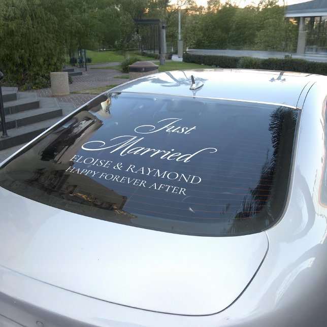Elegant Minimalistisch Just Married Wedding Fensteraufkleber (Von Creator hochgeladen)
