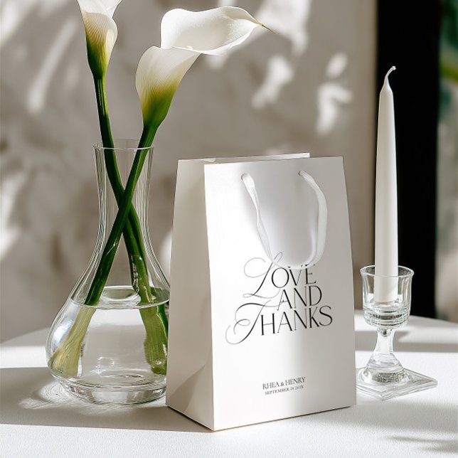 Elegant Modern Black & White Wedding Welcome  Mittlere Geschenktüte (Elegant Modern Black & White Wedding Welcome Medium Gift Bag)