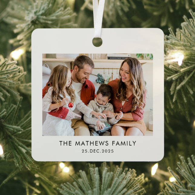 Elegant Modern Minimal Family Photo Christmas Ornament Aus Metall (InSitu)