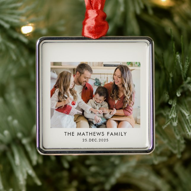 Elegant Modern Minimal Family Photo Christmas Ornament Aus Metall (Baum)