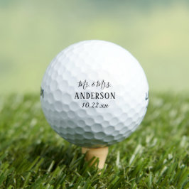 Elegant Modern Typografy Mr. and Mrs. Gastgeschenk Golfball