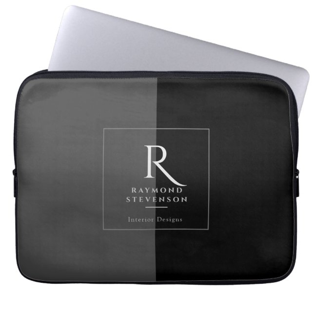 Elegant Modernes, Schwarz-weißes Mit Monogramm Laptopschutzhülle (Vorderseite)