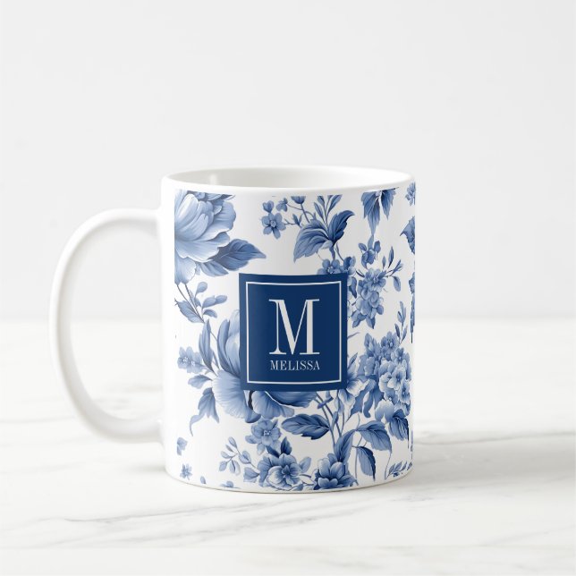 Elegant Monogram Blue White Floral Rose Kaffeetasse (Links)