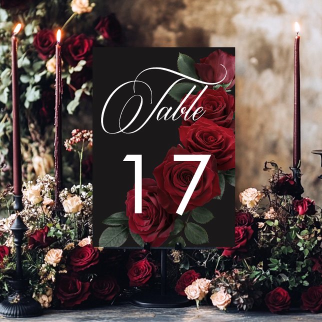 Elegant Moody Blood Rote Rosen floral Tischnummer (Elegant Moody Blood Red Roses Wedding Table Card Number)