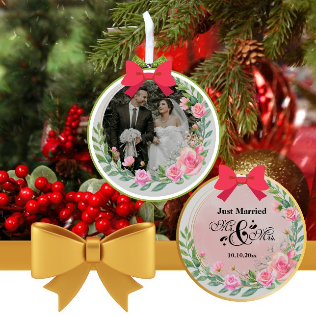 Elegant Mr. and Mrs Blush Pink Blume Wedding Keramik Ornament (Von Creator hochgeladen)